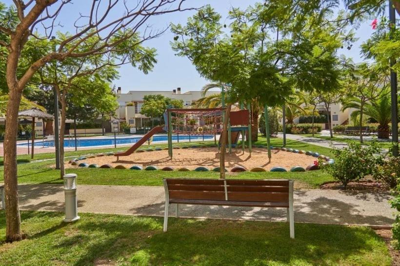 Apartamento Primera Linea De Playa Isla Cristina Urbanizacion Zarati Exteriér fotografie